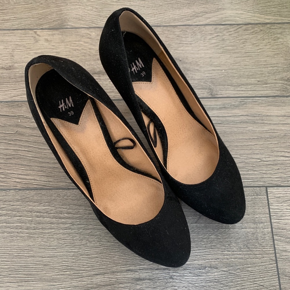 2/$20 H&M // Black Suede Heels